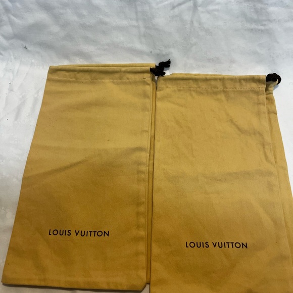 Authentic Louis Vuitton dust storage shoe bag - Picture 3 of 6